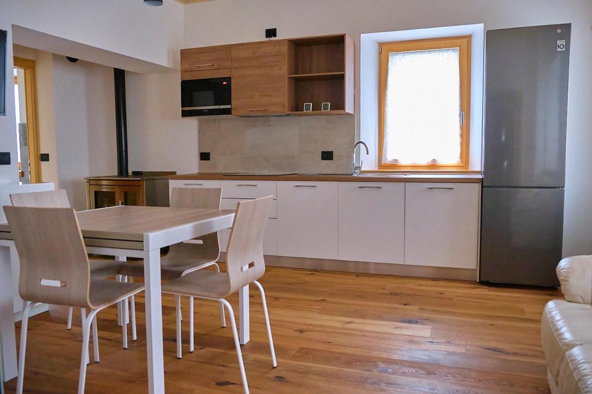 Piano Terra Vista Lago 아우론조디까도레 외부 사진